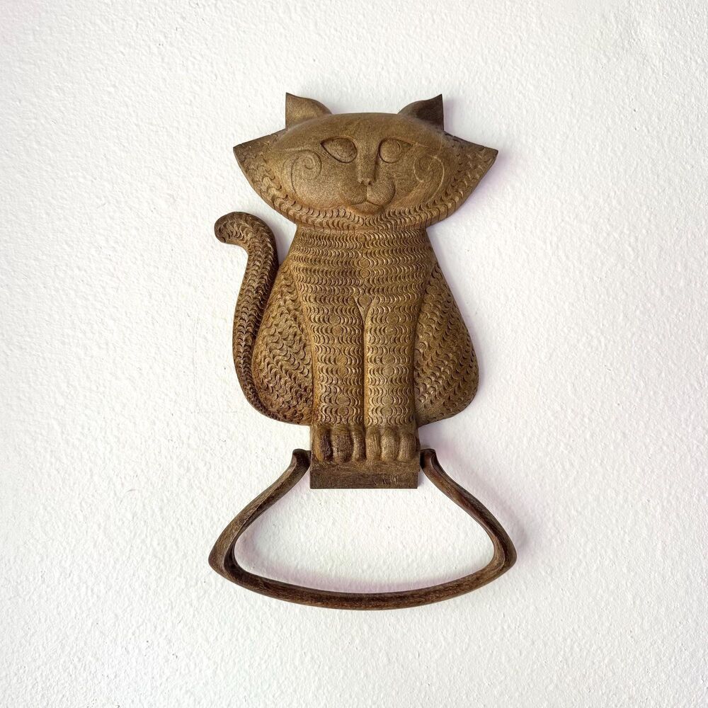 Vintage 1980 Syroco Cat Towel Holder / Plastic Kitty Wall Hanger / Retro Decor